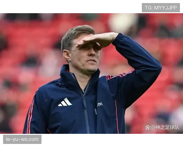 伯恩利特夫摩尔球场迎战新赛季，球迷热盼球队强势回暖