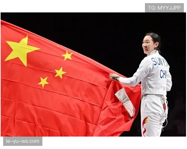 孙一文比赛间隙居然带着助理逛奢侈品店，这生活和球场判若两人！